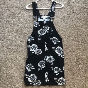 Overall dress